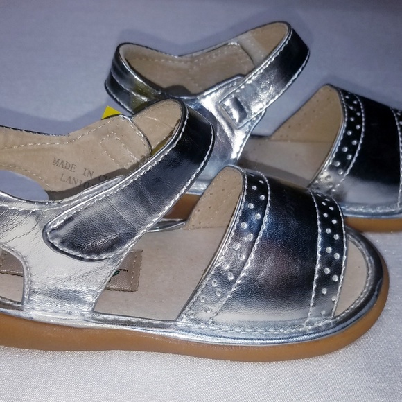 Squeaker sandals - Picture 2 of 4